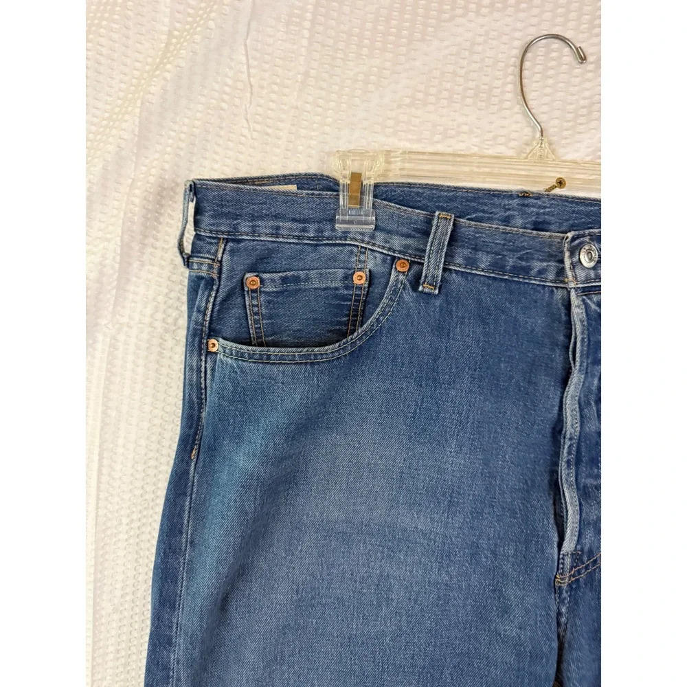 Levis 501 Original Fit Mens Jeans 40x30 Medium Wash Blue Straight Leg Button Fly